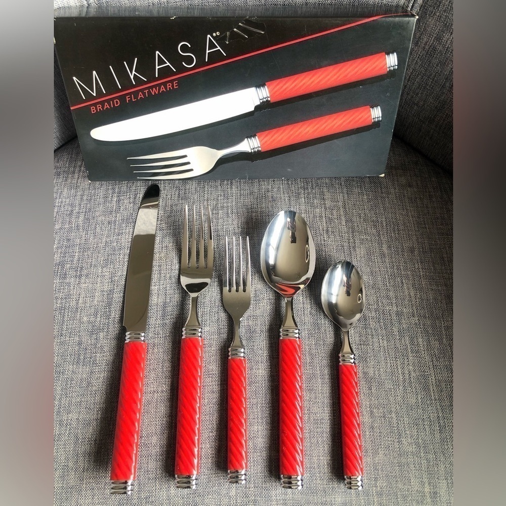 Vintage New Mikasa made in Japan red Braid G4113 pattern 5 pc flatware set